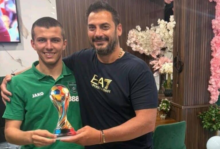 Въпреки че вкара три гола, Секирово избра вратаря си за играч на мача