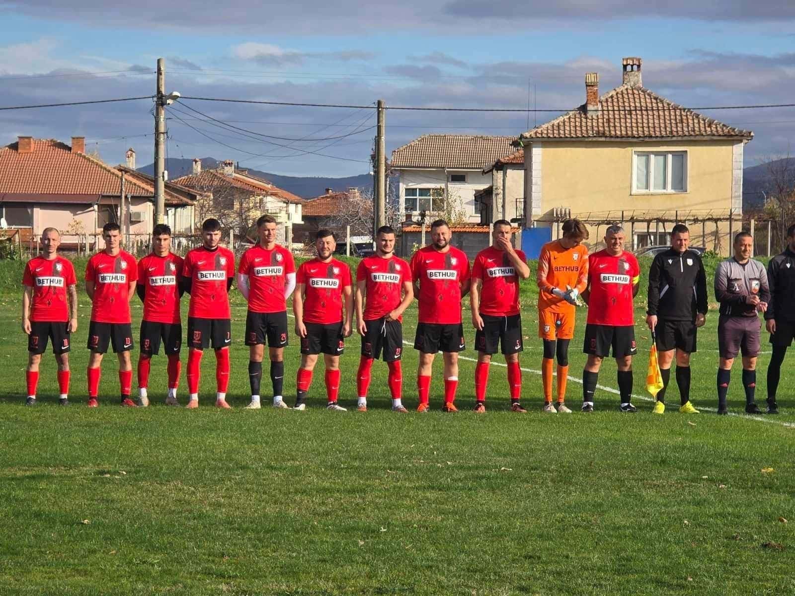 Баските от Куклен чакат лидера ОФК Несебър в междинния кръг