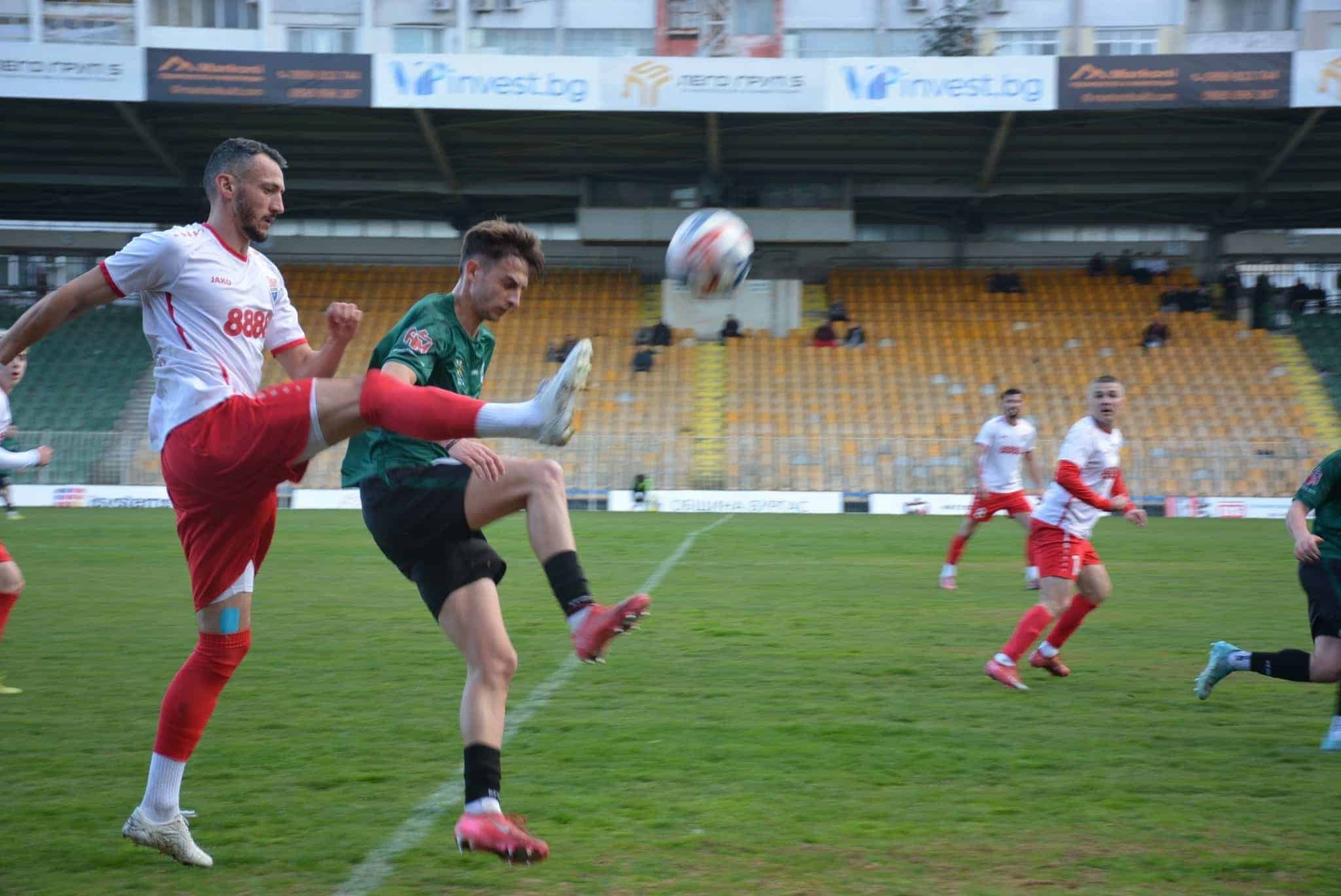 Асеновец с важен успех срещу Секирово