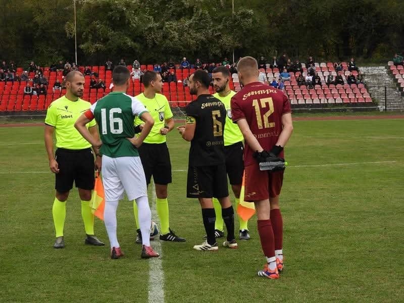 Ком (Берковица) посреща Локо (Мездра), Захарий Светлиев е наказан