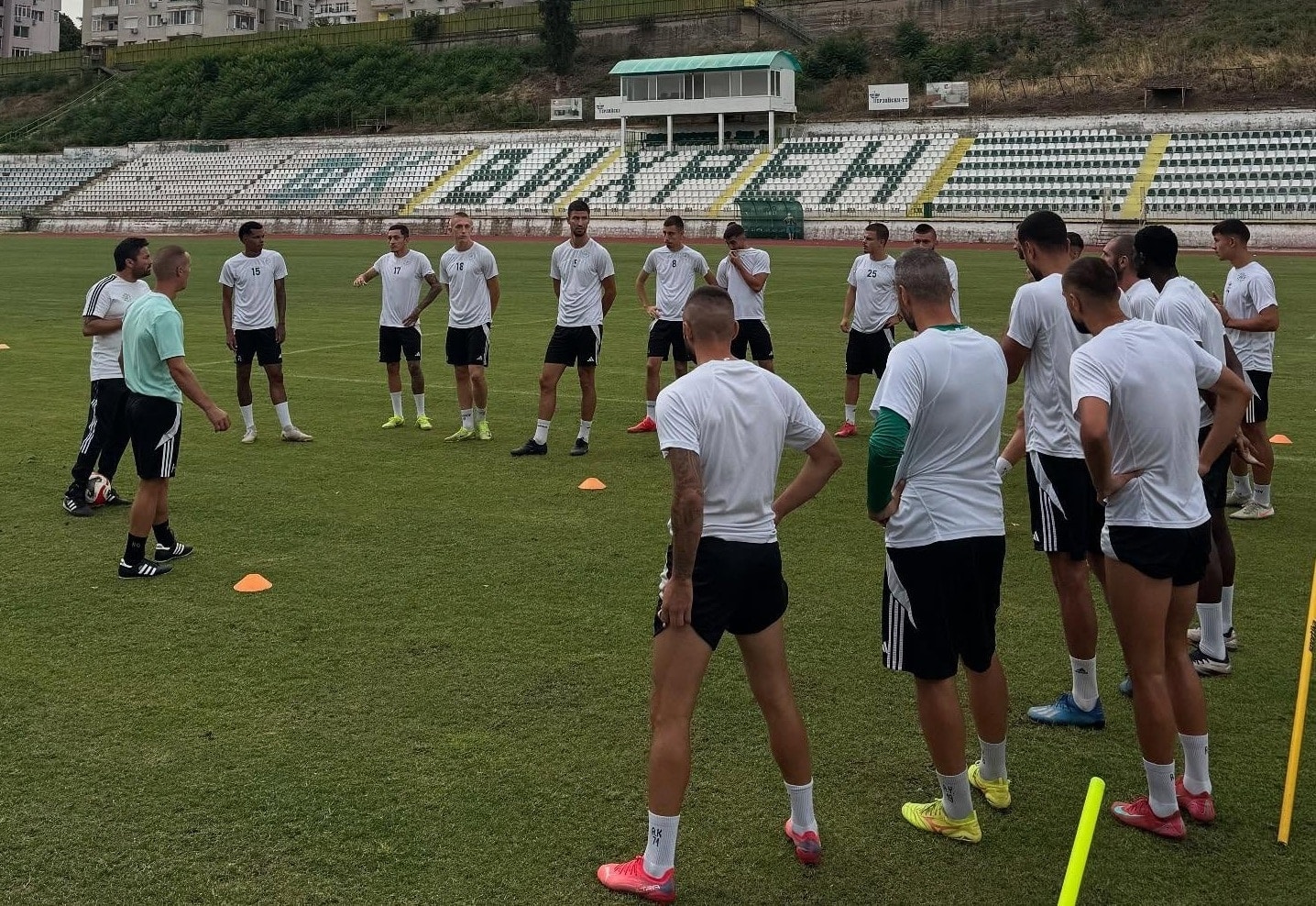 Програмата на Вихрен (Сандански) до края на сезона, дербито с Фратрия е пряко по телевизията