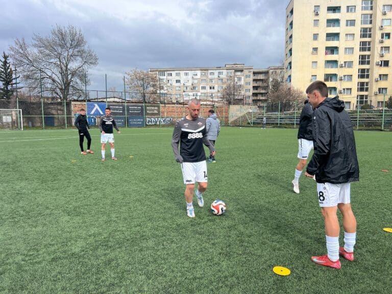 Продължават кадровите проблеми в Септември