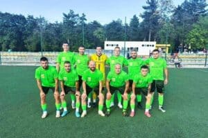 Зрелищно равенство в последната проверка на Устрем