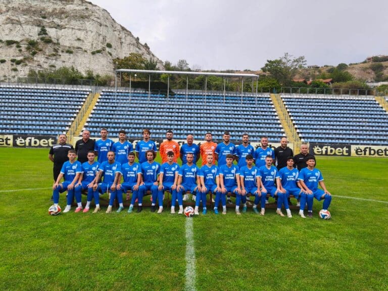 Черноморец среща амбициозния Етър за Купата на България